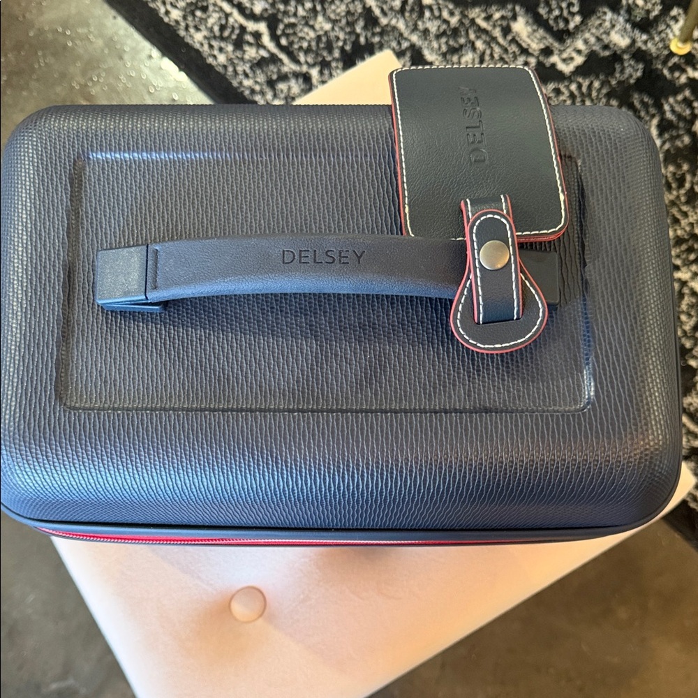 Elegant Navy Cosmetic Case with Red Trim - Picture 2 of 6